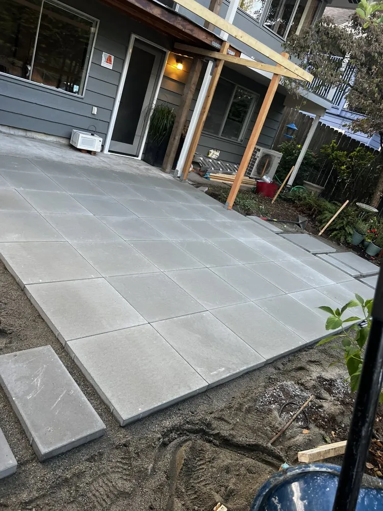 Custom lawn mowing service in Kent, WA by A+ Lawncare