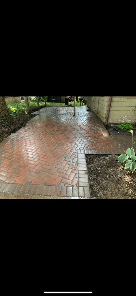 Professional residential landscaping in Jeffersonville, IN by A Level Landscape and Construction