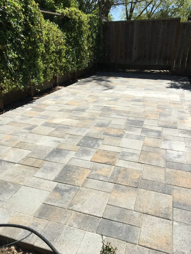 Reliable garden landscaping for residential properties in Walnut Creek, CA by A-List Landscape