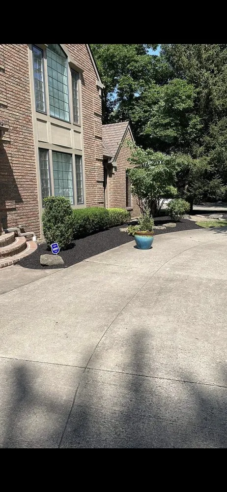 Professional yard maintenance in Elyria, OH - A List Outdoor Care