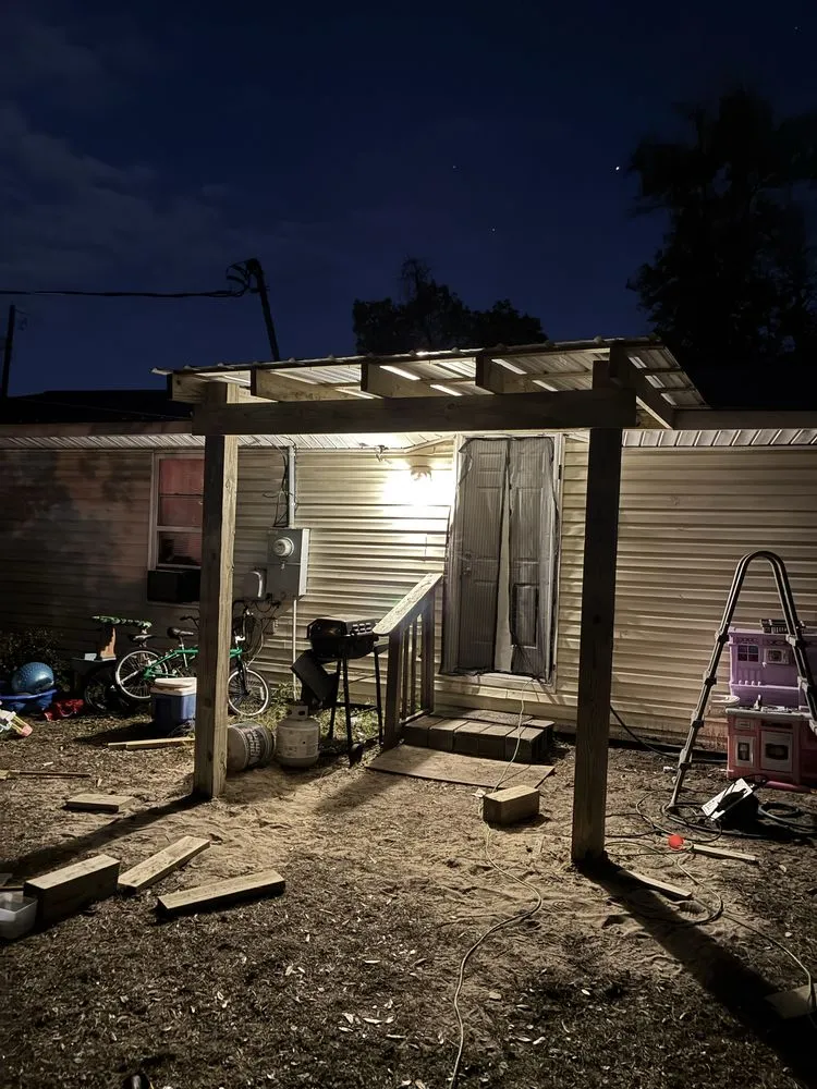 Custom yard cleanup service in Panama City, FL - A little Bit O' Everything