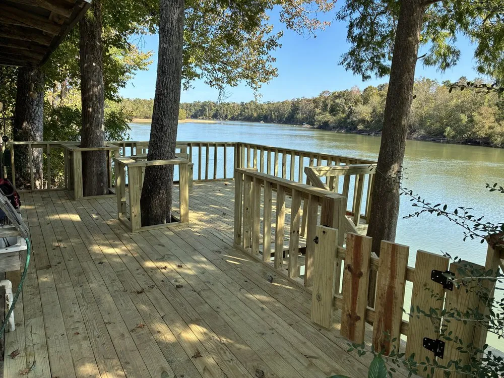 Top-rated lawn care service in Panama City, FL by A little Bit O' Everything