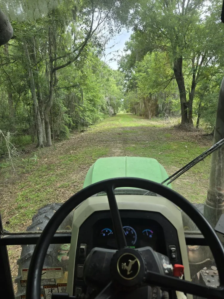 Local landscaping services near you across Houma, LA - A Local Landscaper