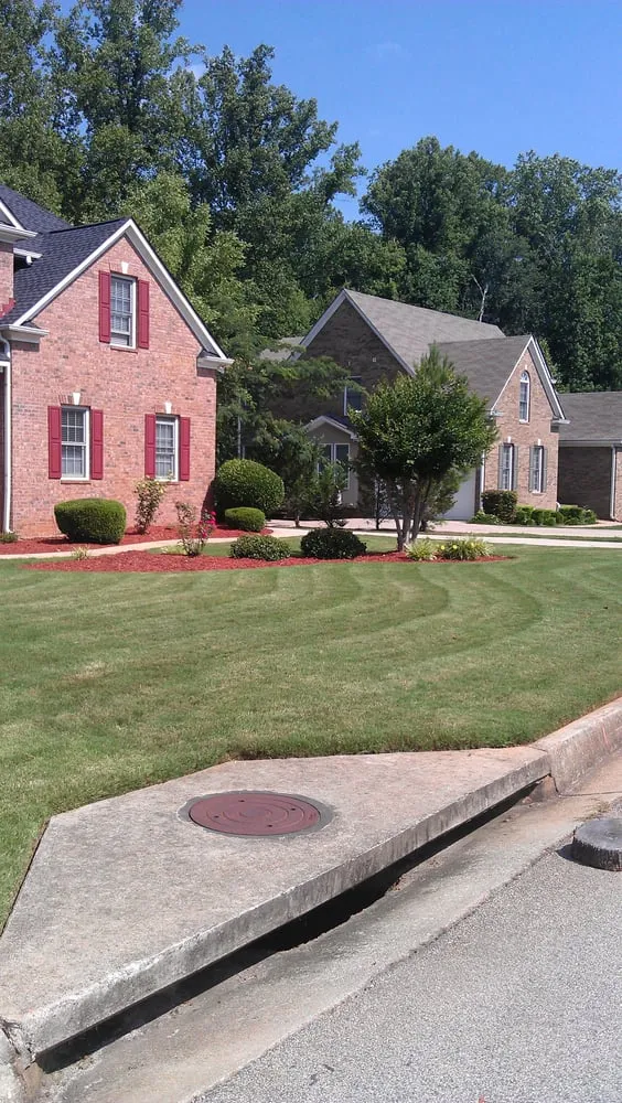 Professional lawn care service in Snellville, GA - A Man & A Mower