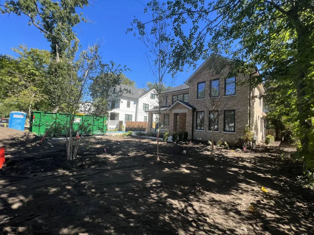 Custom lawn mowing service experts serving Chicago, IL - A Martinez Landscaping