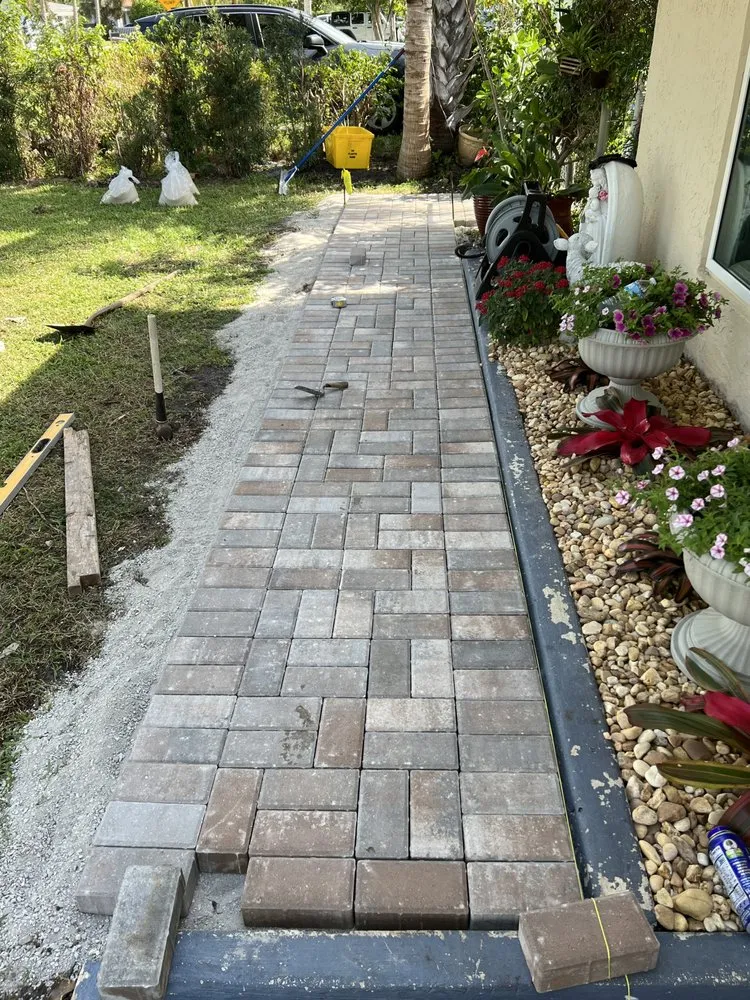 Affordable yard cleanup service near you in Boynton Beach, FL by A Martinez Lawn Care & Landscaping Services