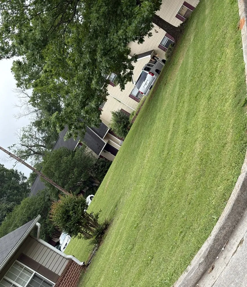 Custom residential landscaping in Cartersville, GA by A Neighbors Touch