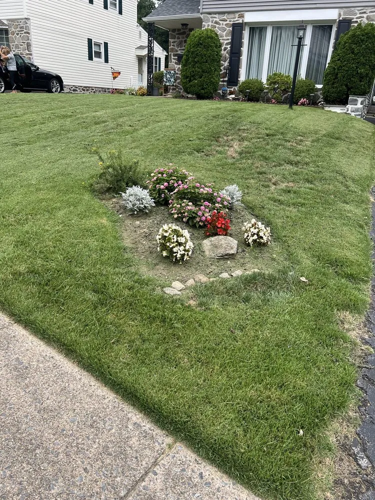 Reliable landscape design experts serving East Lansdowne, PA - A New Leaf Landscaping and Cleaning