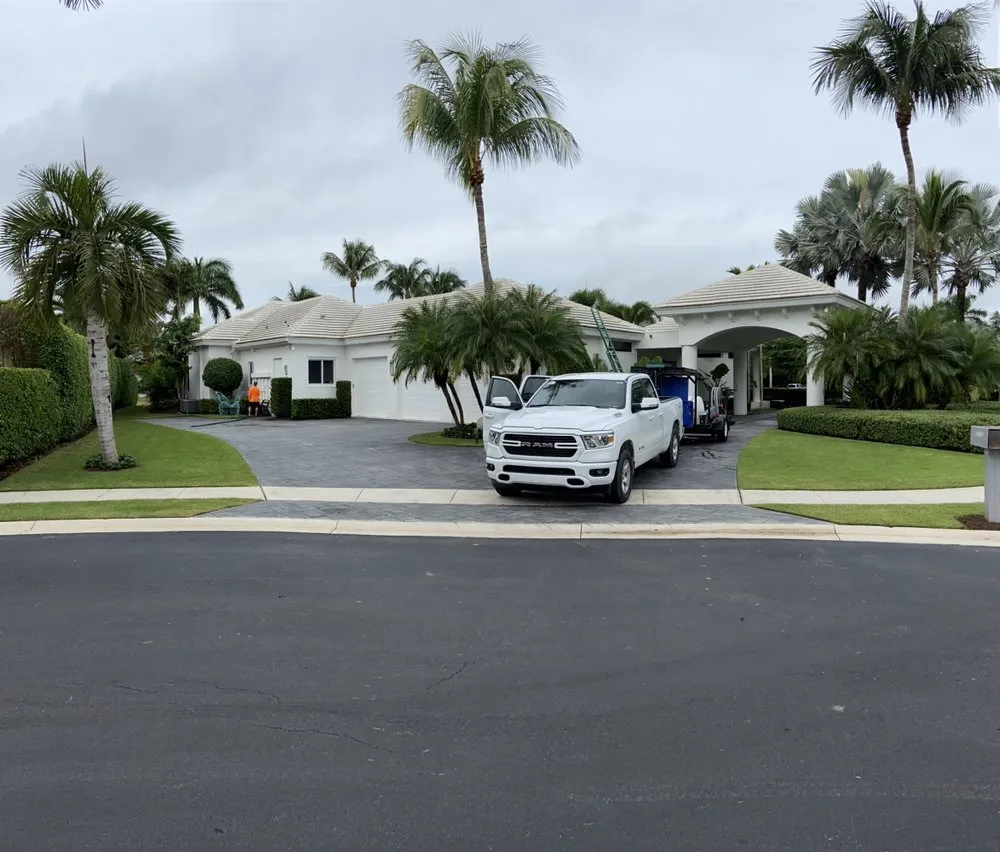 Trusted lawn care service experts serving Loxahatchee, FL - A New Leaf Landscaping