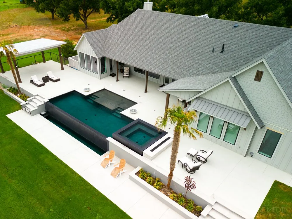 Expert yard maintenance in Waxahachie, TX - A Oasis Pools and Outdoor Living