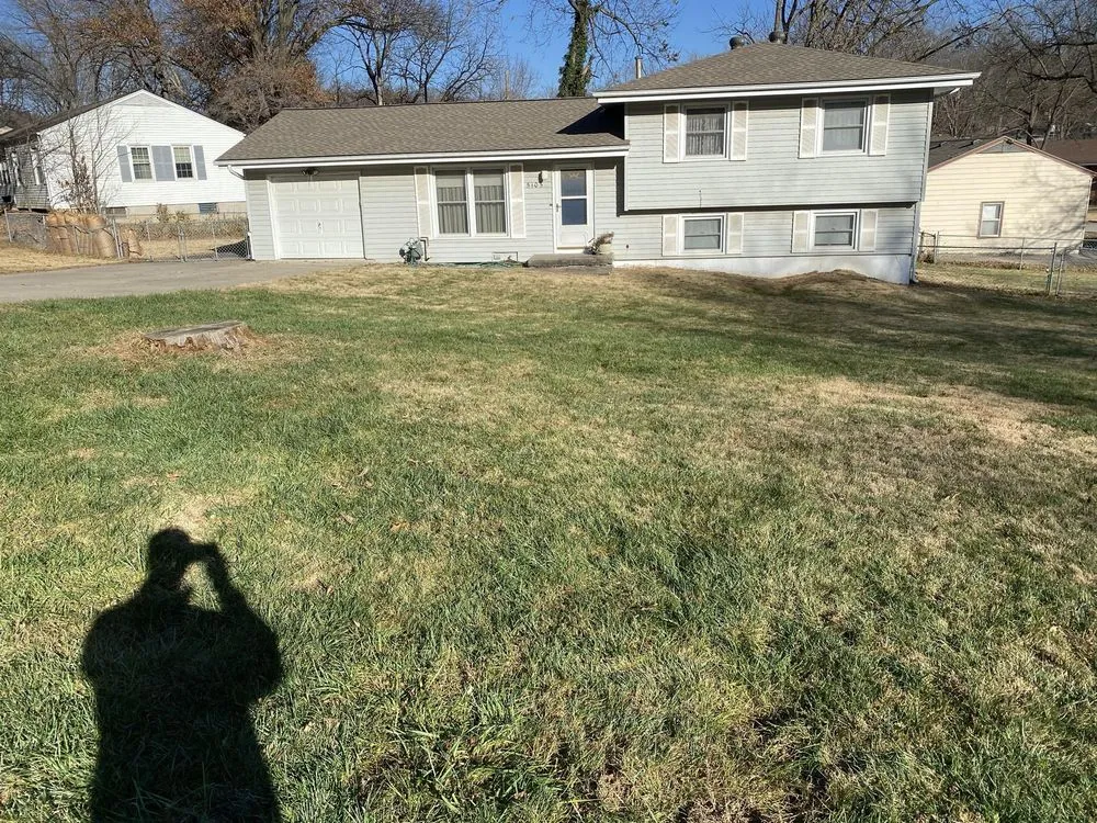 Reliable lawn care service experts serving Kansas City, MO - A-One Lawncare