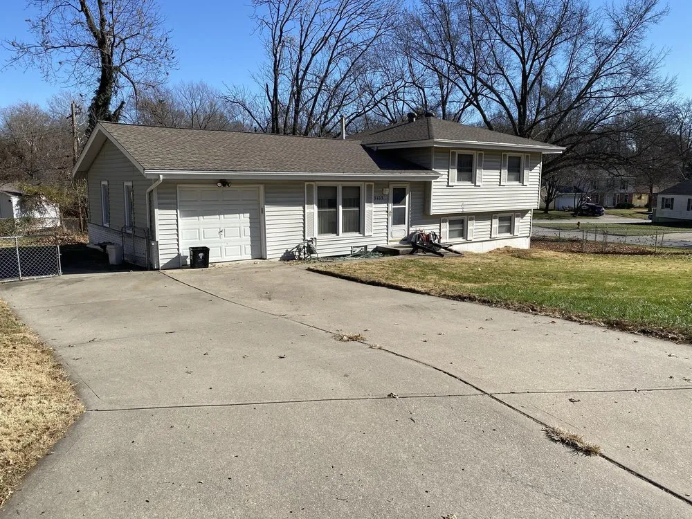 Trusted lawn care service in Kansas City, MO - A-One Lawncare