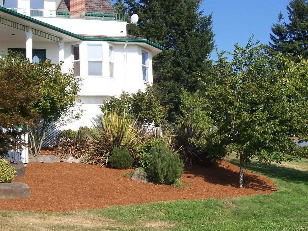 Professional yard maintenance for beautiful yards across Portland, OR - A Peace of Mind Landscape