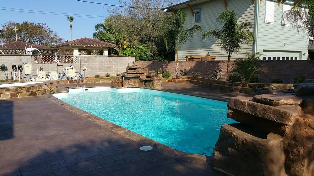 Expert yard maintenance in Corpus Christi, TX by A-Perfect Pool