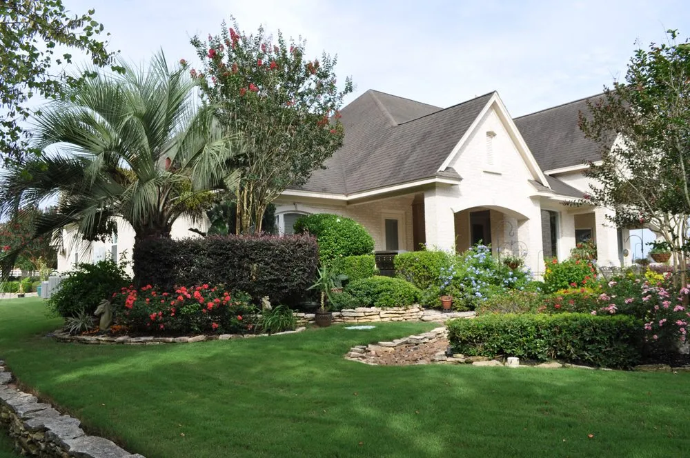 Top-rated yard cleanup service in Conroe, TX - A-Perm-O-Green Lawn