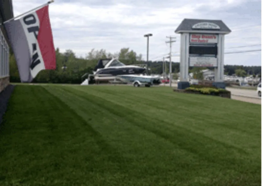 Custom landscape design experts serving Belmont, NH - A Plus Fertilizing