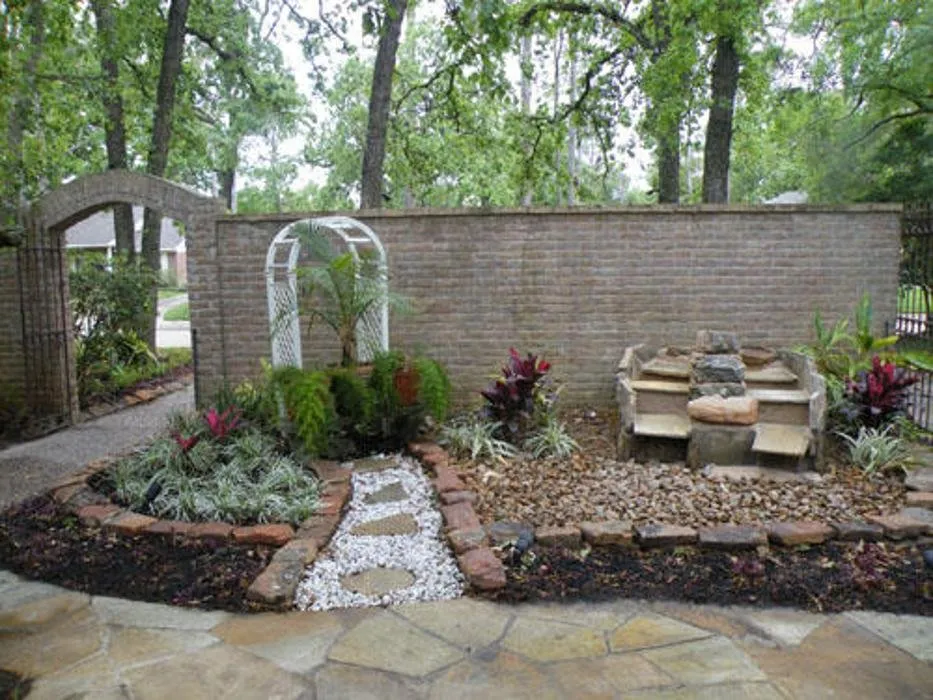 Local yard maintenance experts serving Houston, TX - A Plus Landscaping