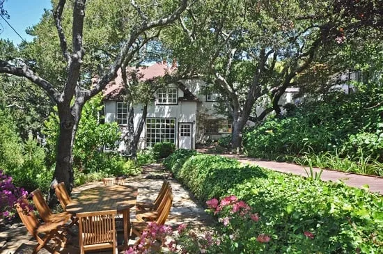 Reliable lawn mowing service for residential properties across Williamsburg, VA - A Plus Landscaping