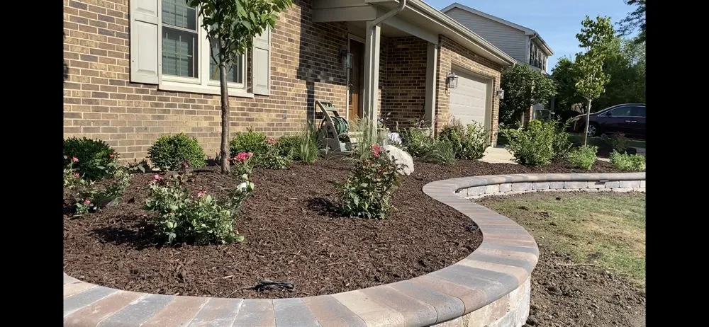 Trusted lawn mowing service in Aurora, IL - A Quest Landscape