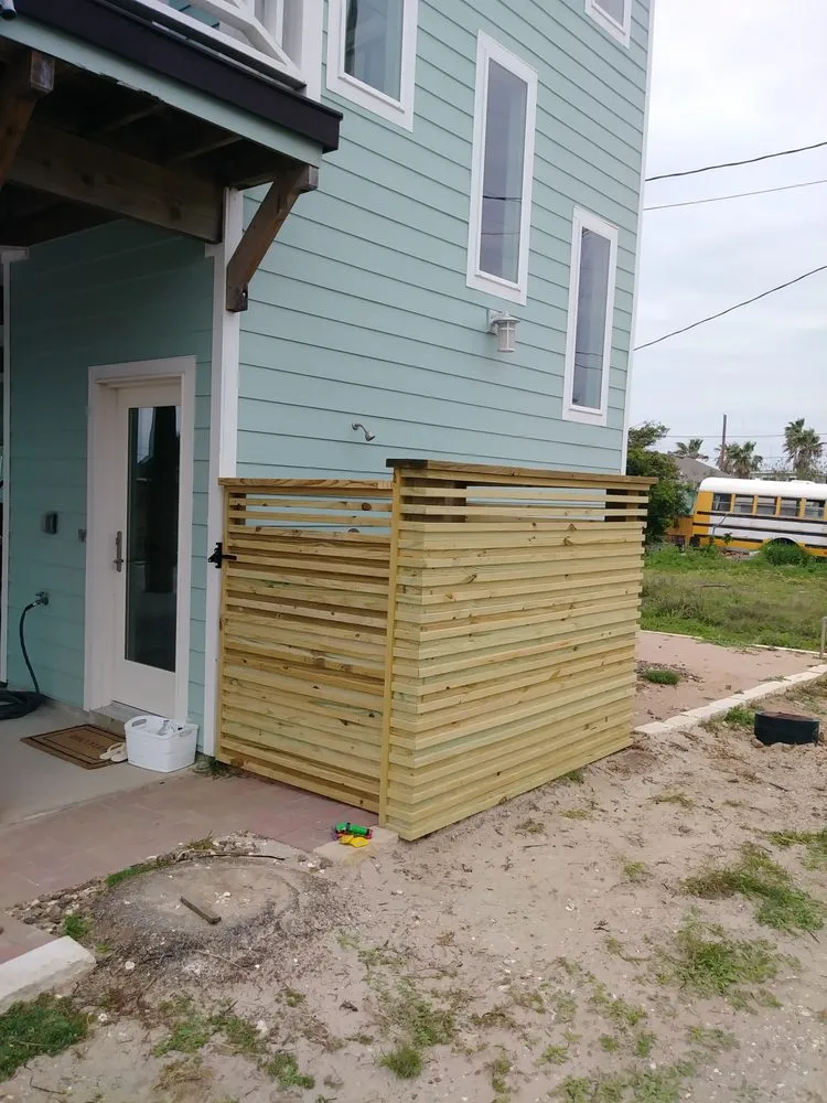 Custom residential landscaping in Floresville, TX by A R Averill