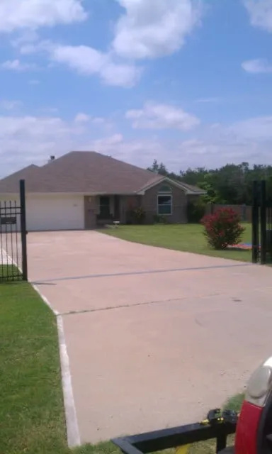 Reliable outdoor landscaping in Copperas Cove, TX - A Razzor Edge Lawn Care