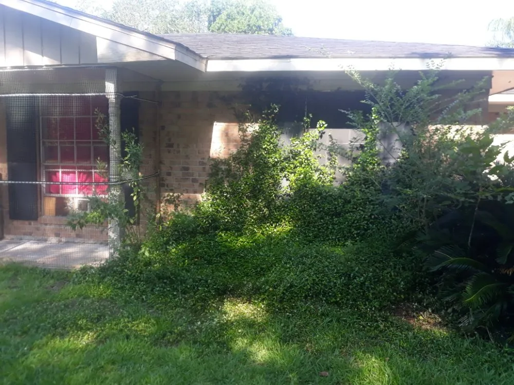 Reliable residential landscaping experts serving Santa Fe, TX - A Rebel Does It Best