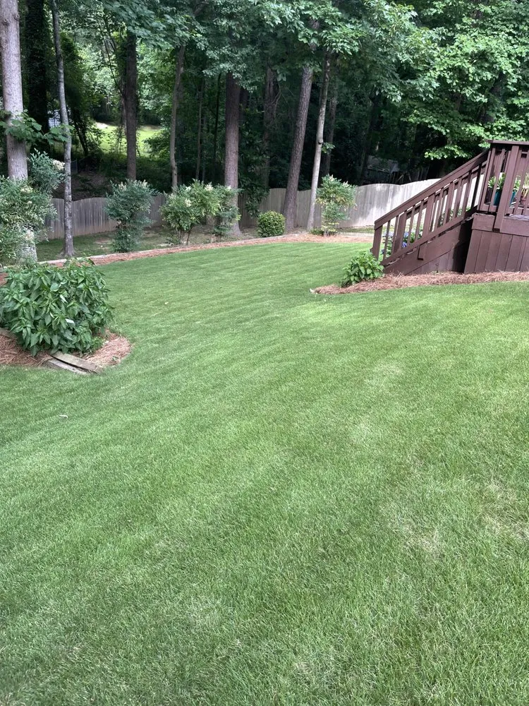 Expert garden landscaping in Lawrenceville, GA - A Ros Lawn Care