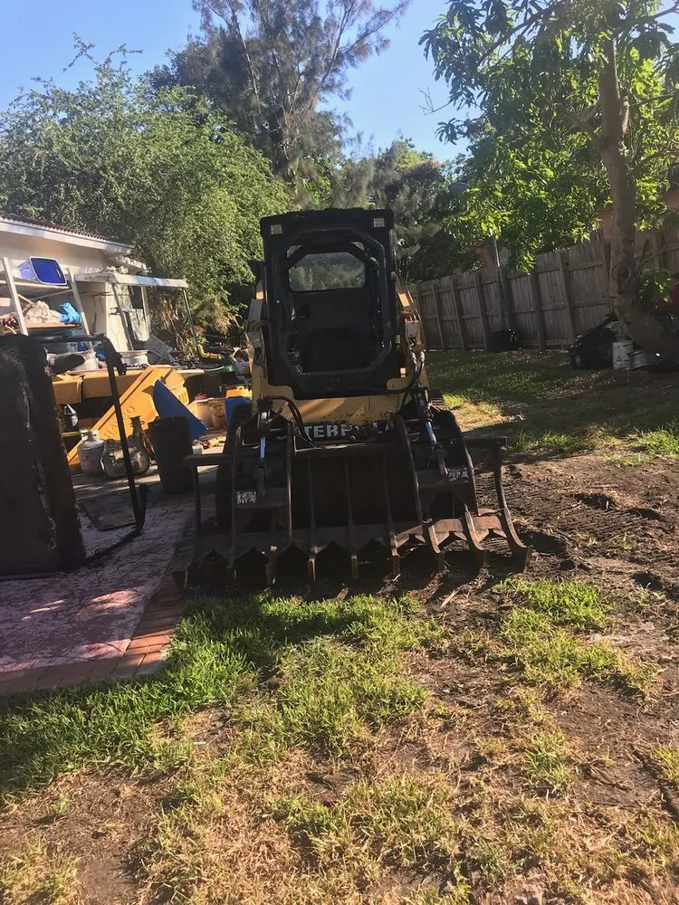 Custom landscape design in Pembroke Pines, FL - A Stump Man