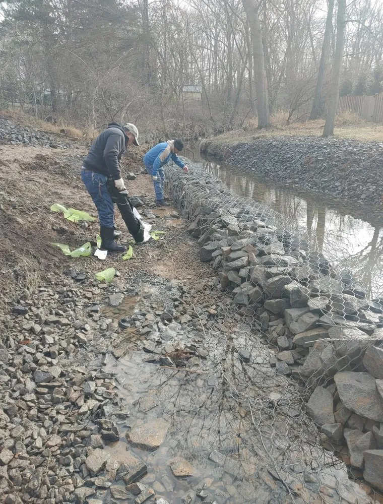 Custom lawn care service near you in Culpeper, VA by A-Team lan