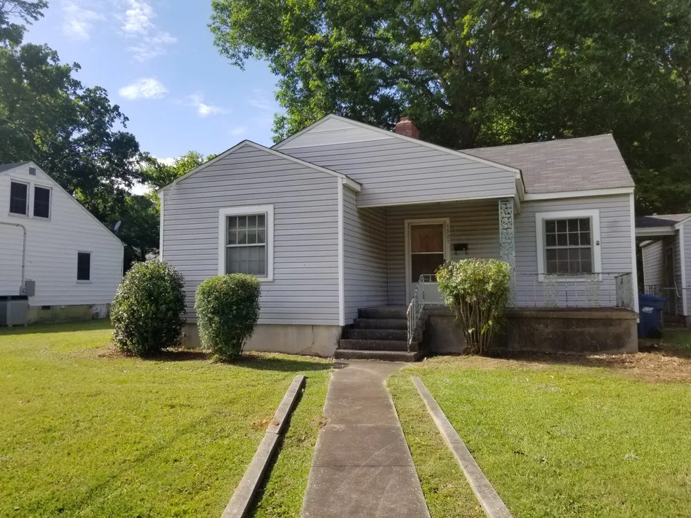 Affordable yard maintenance for beautiful yards across Jacksonville, AL - A Team Project Services