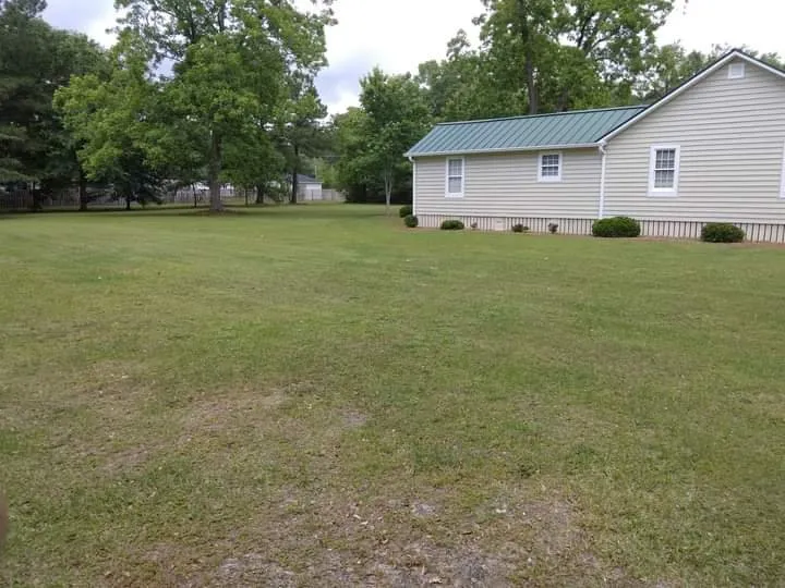 Professional garden landscaping in Georgetown, SC by A to B Lawn Service