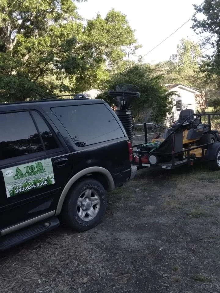 Reliable yard maintenance for year-round maintenance in Georgetown, SC by A to B Lawn Service