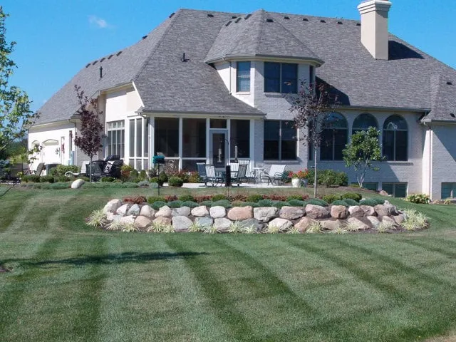 Expert garden landscaping for beautiful yards in Dayton, OH by A to Z Lawn & Landscaping