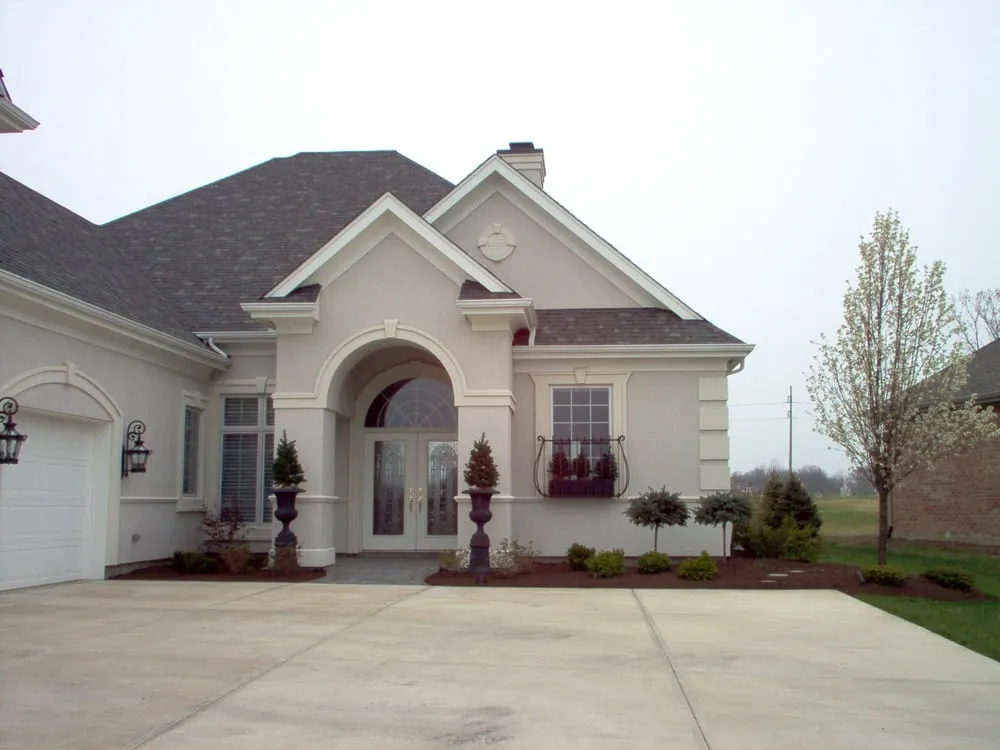 Custom lawn care service for homes in Dayton, OH by A to Z Lawn & Landscaping