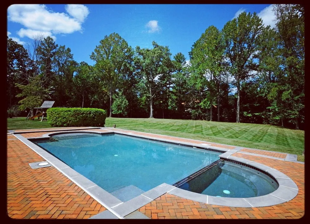 Local lawn mowing service experts serving Brookfield, CT - A to Z Property Maintenance