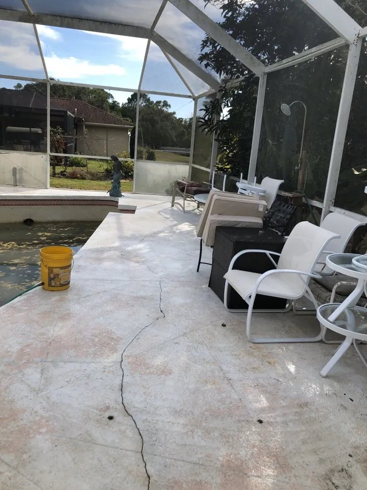 Expert lawn mowing service experts serving Bradenton, FL - A Touch By Santiago’s Care