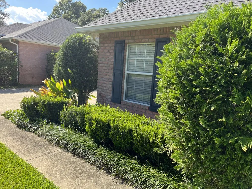 Top-rated residential landscaping in Pensacola, FL by A Touch Of A Finger