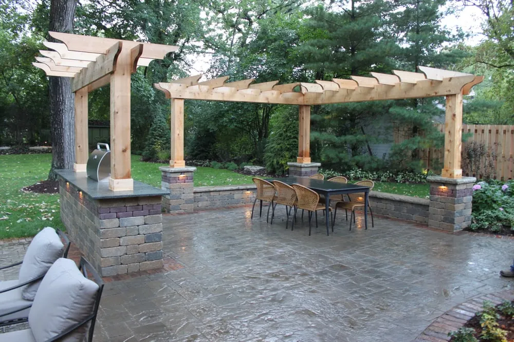 Professional lawn care service near you across Homer Glen, IL - A Touch of Green