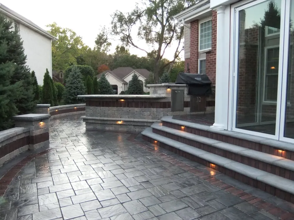 Trusted yard cleanup service for year-round maintenance in Homer Glen, IL by A Touch of Green