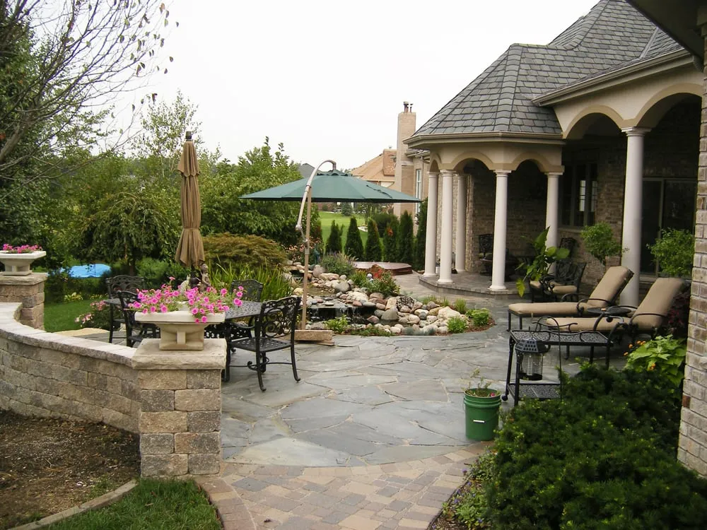 Reliable landscaping services near you in Homer Glen, IL by A Touch of Green