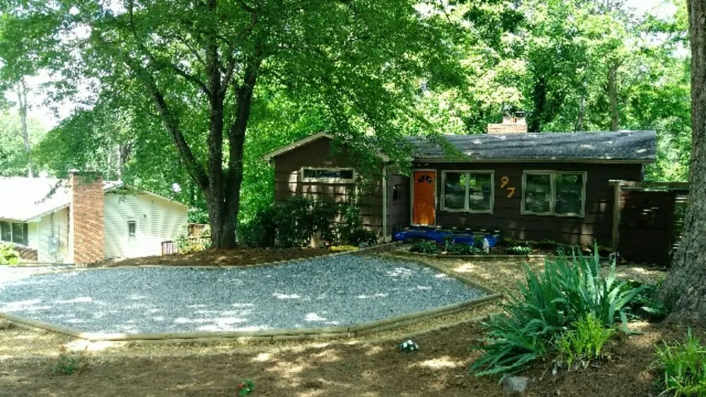 Reliable yard cleanup service in Asheville, NC by A Trusty Shovel