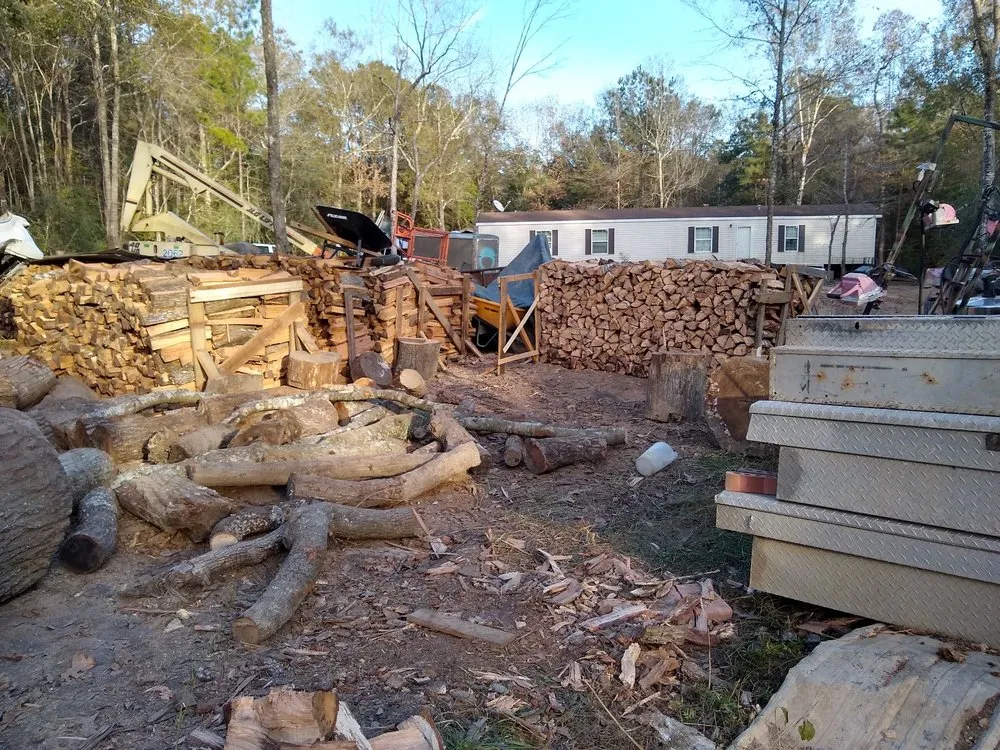 Local garden landscaping for beautiful yards in Lumberton, TX by A Unity Tree Service