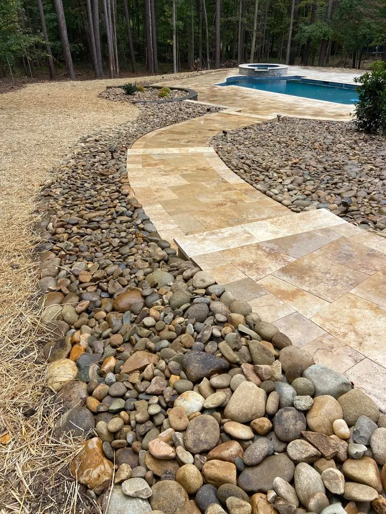 Reliable yard maintenance in Mooresville, NC - A V E Landscaping