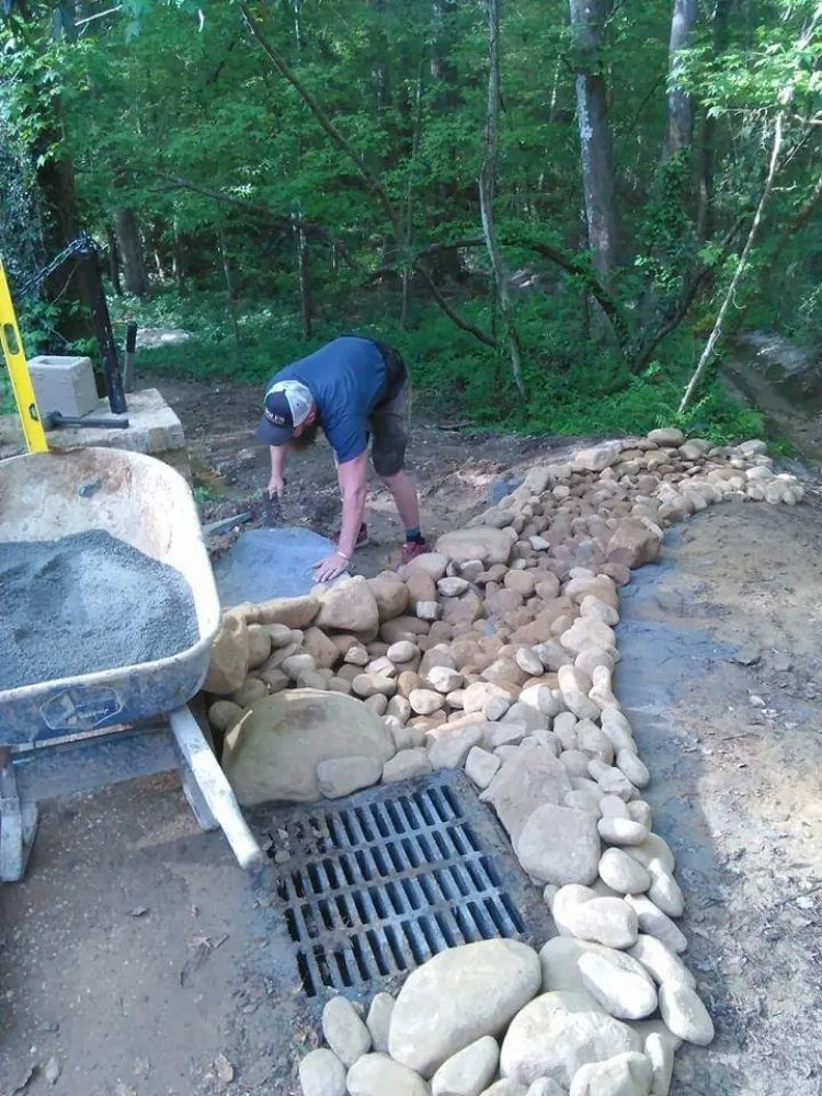 Top-rated garden landscaping for homes across Tallahassee, FL - A V L Outdoor Services