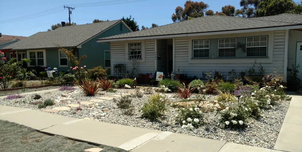 Affordable yard cleanup service for year-round maintenance across Ventura, CA - A Woman's Touch