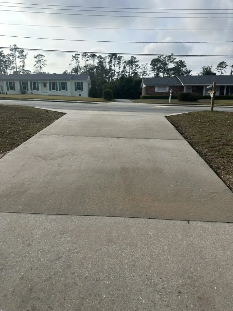 Trusted yard cleanup service in Valdosta, GA - A Xcut Above Lawn Care Services