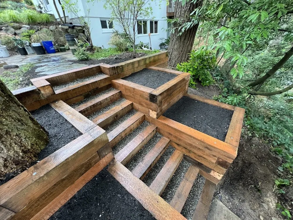 Affordable lawn mowing service in Burien, WA - A-Z Landscaping