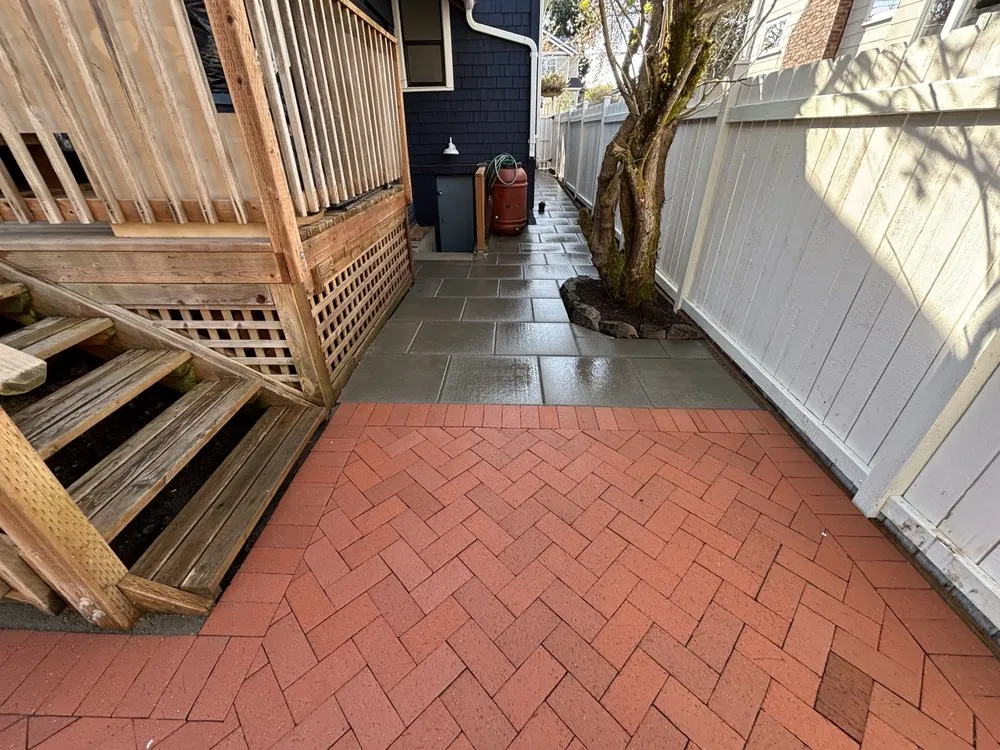 Top-rated outdoor landscaping in Burien, WA by A-Z Landscaping