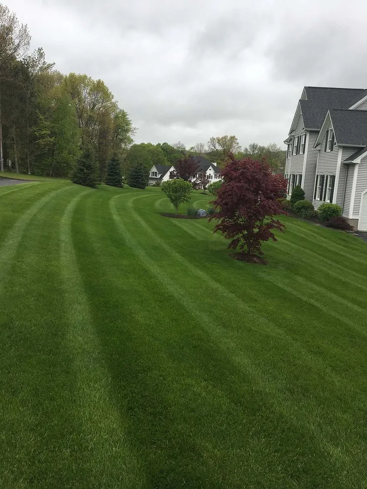 Custom garden landscaping in Ridgefield, CT by A-Z Landscaping