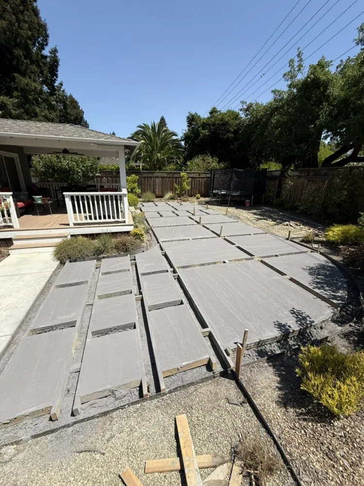 Top-rated lawn care service experts serving Vacaville, CA - A1 Interior & Exterior Designing